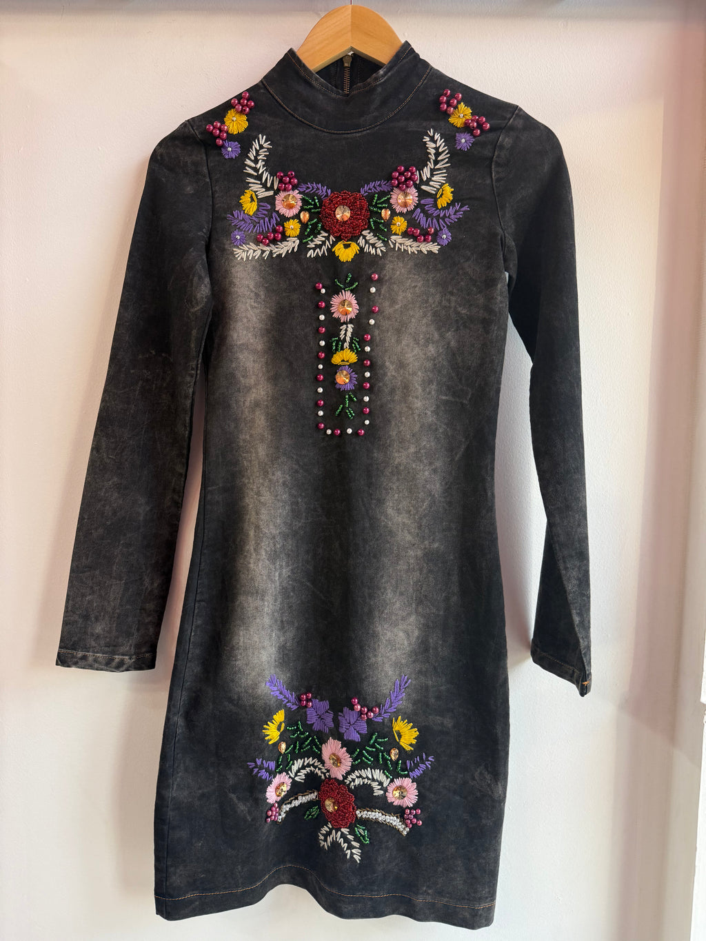 Vestito vintage in denim con perline
