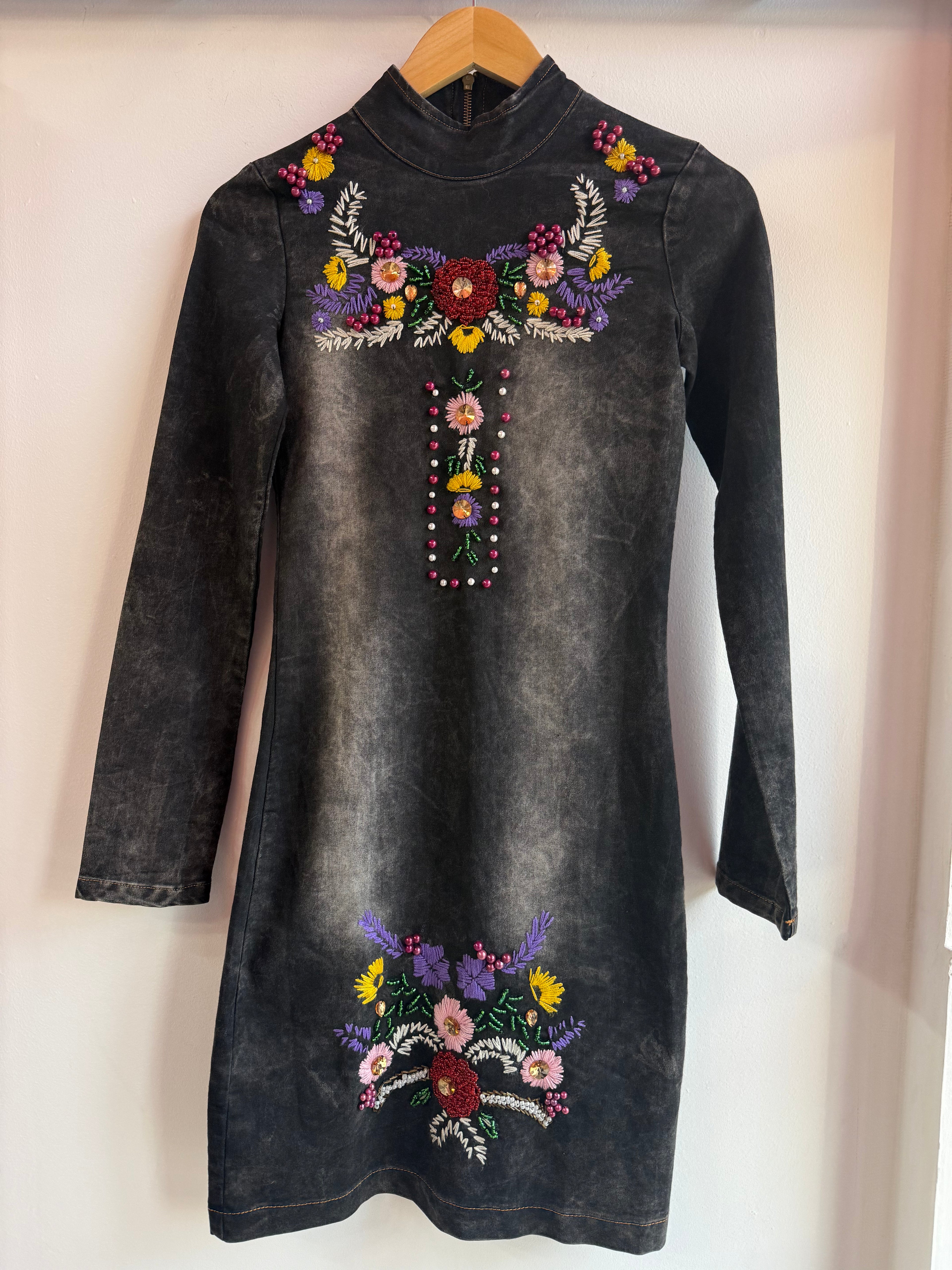 Vestito vintage in denim con perline