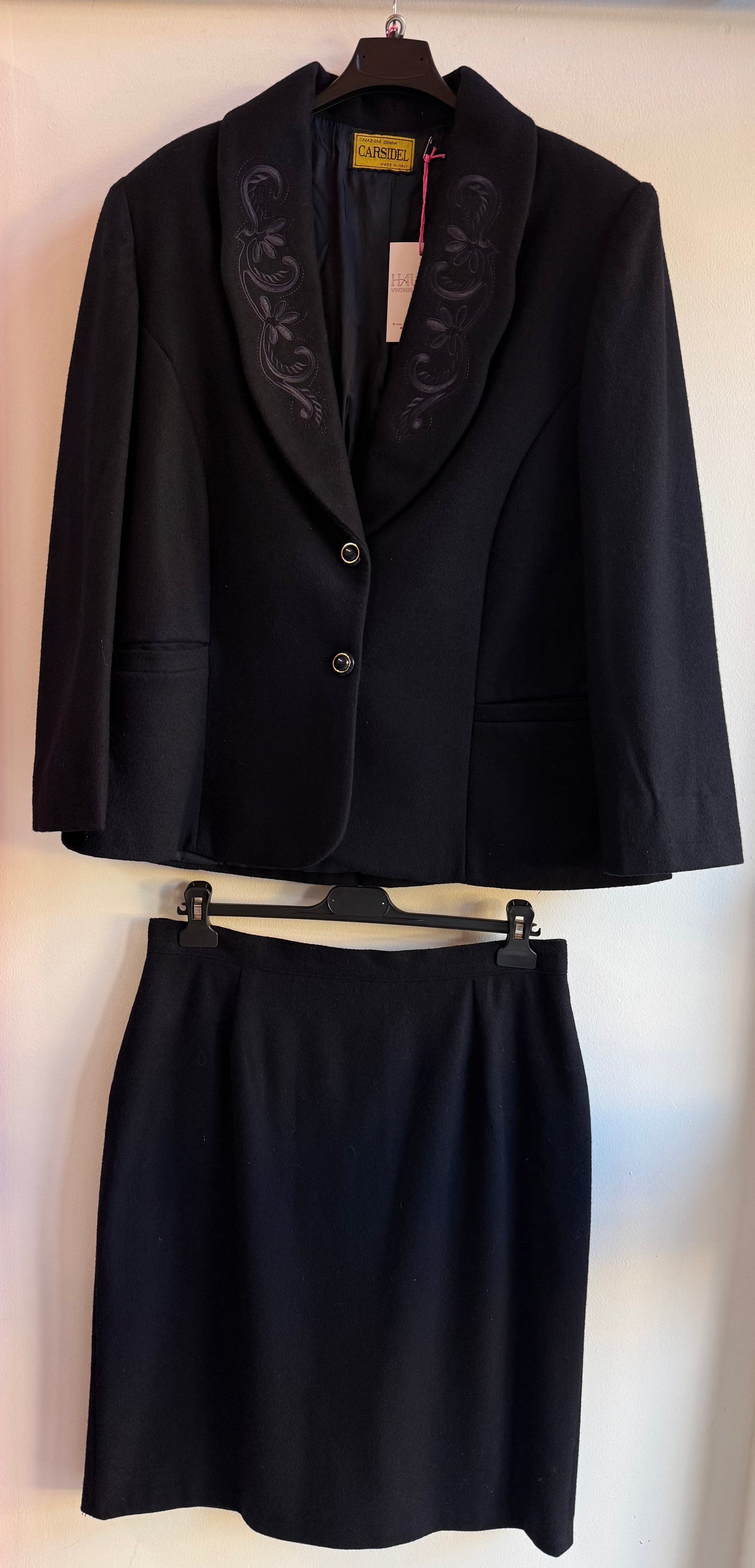 Tailleur vintage ricamato
