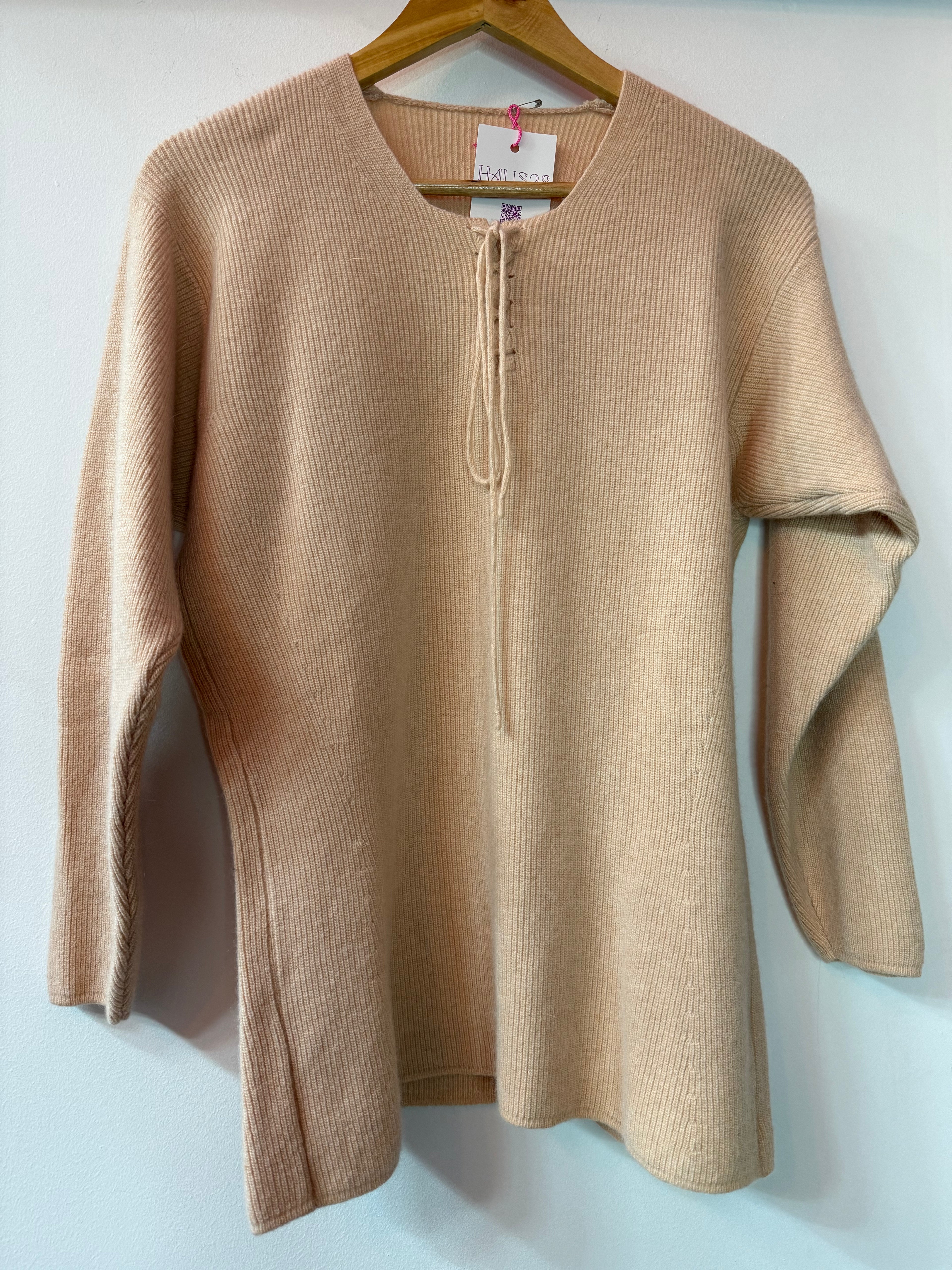 Maglione cachemire stringato