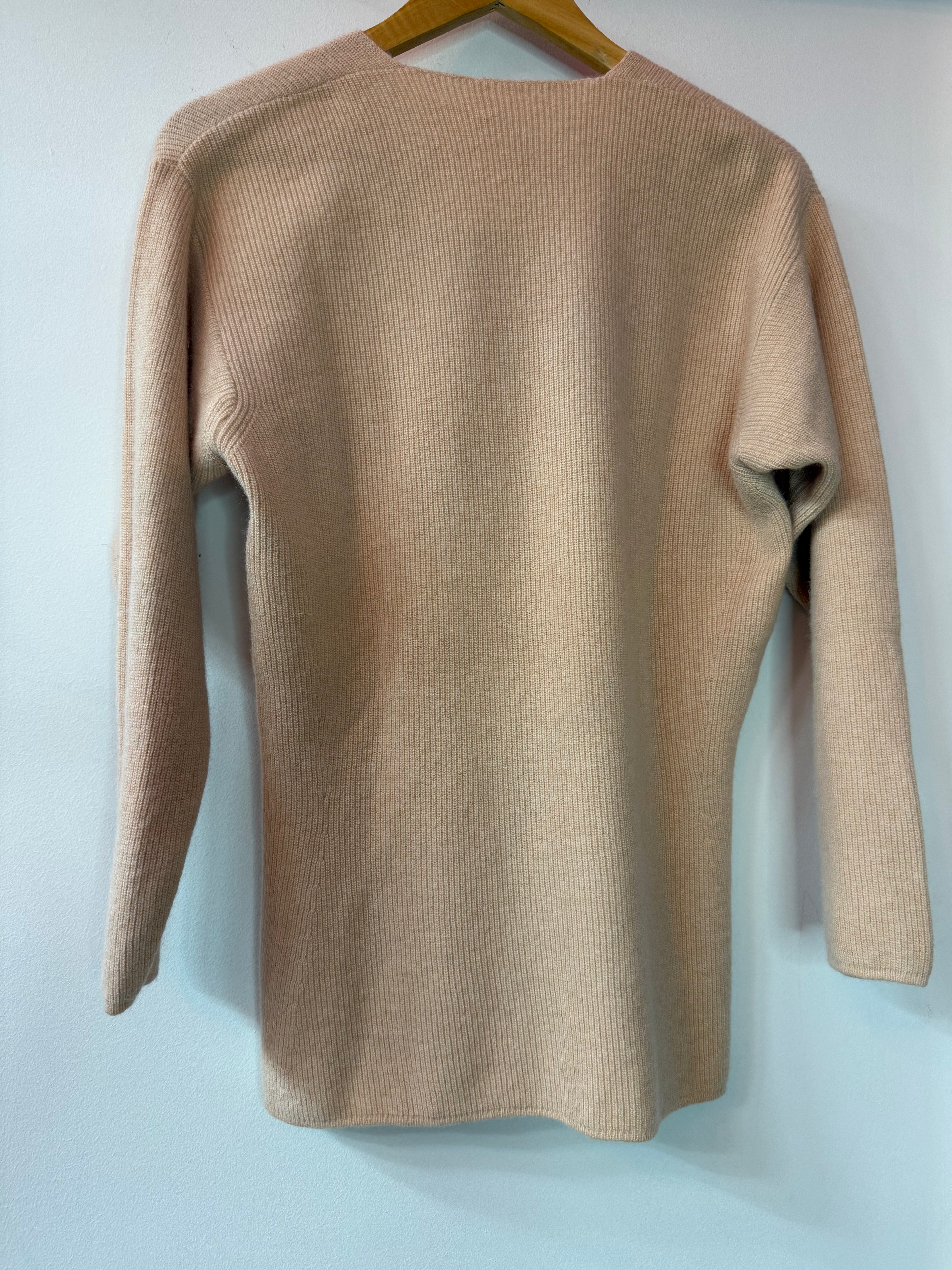 Maglione cachemire stringato